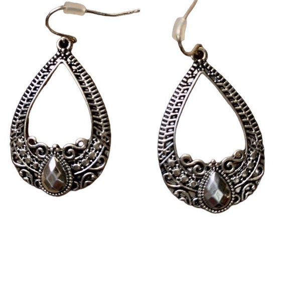 Ornate Teardrop Silver Plated Fashion Earrings Woman’s Jewelry Scrolled Design - Picture 1 of 5